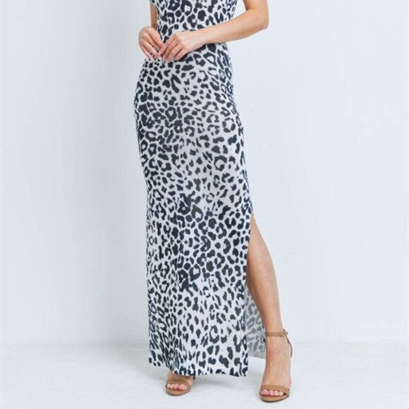 WIDESIDE All over Leopard Print Maxi Knit dress - Picture 13 of 14